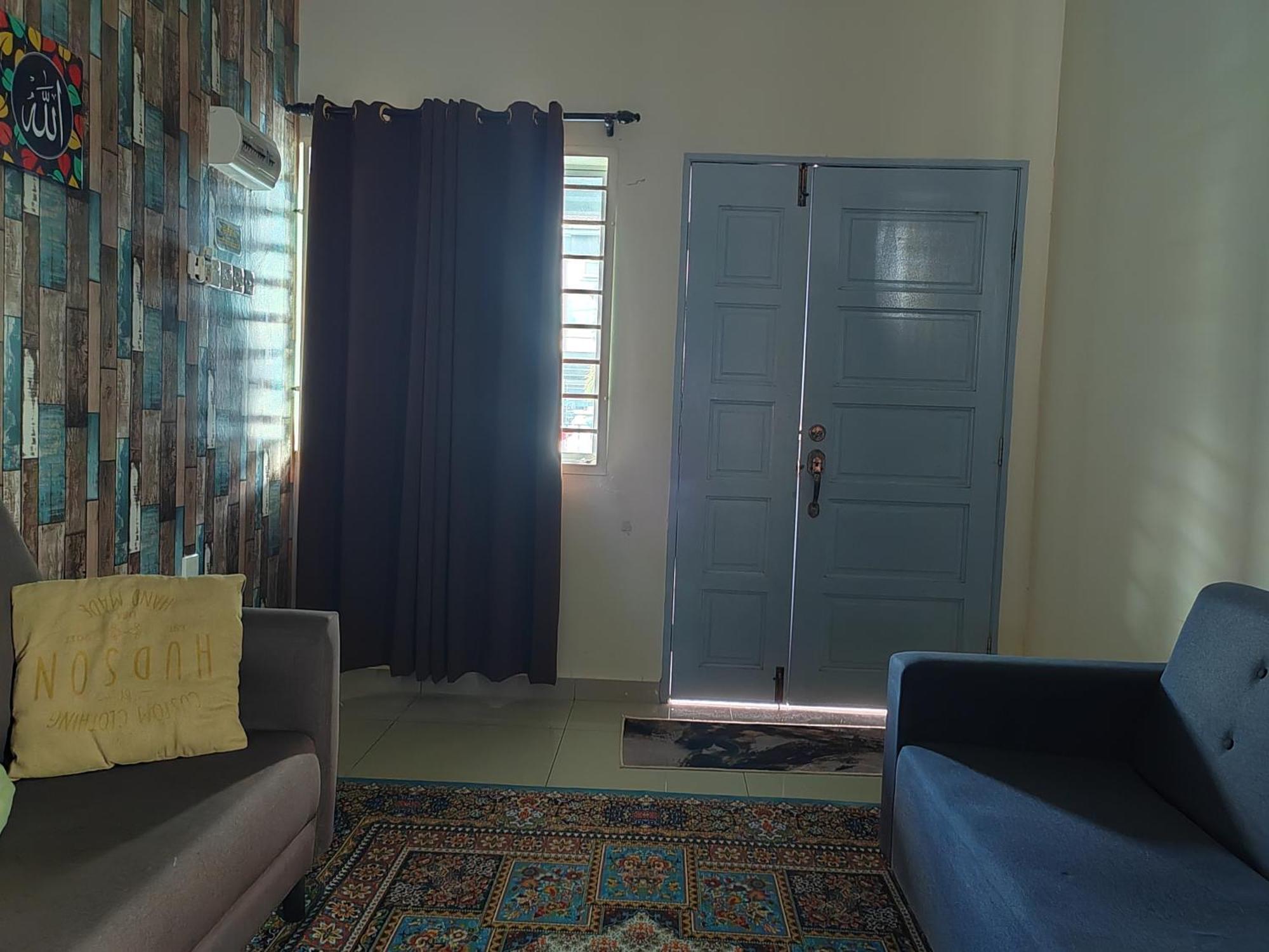 Teratak Delisha -Musslim Villa Kampong Jemampar Exterior foto