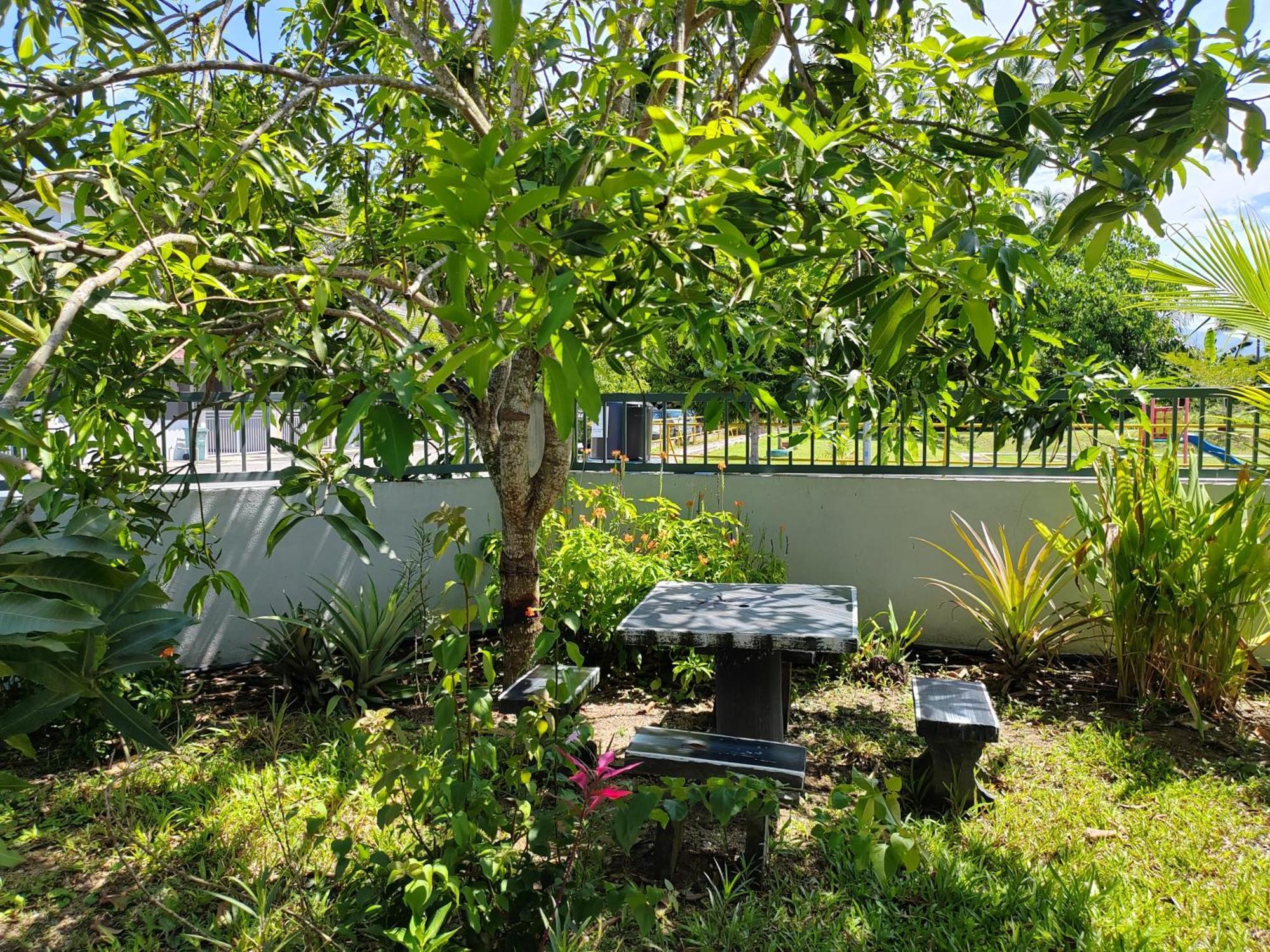 Teratak Delisha -Musslim Villa Kampong Jemampar Exterior foto